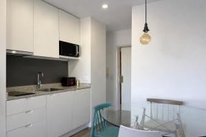 Downtown Porto - Trindade Metro