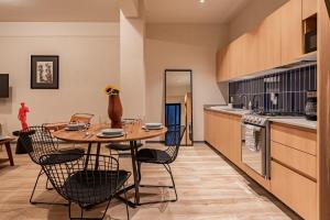 Loft de Lujo para 4 en el centro CDMX casaXúla Ø1