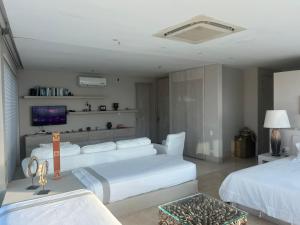 Luxury apartament with pool and 360 view