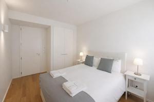 Riverside Bliss Gaia, Porto Central Location - Unit 1G