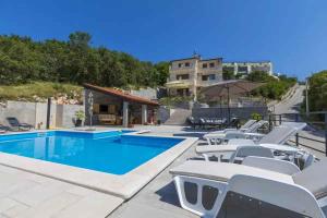 Apartment in Hreljin 39448