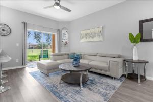 4 Bedrooms 3 Bathrooms Regal Palms 331 Ma