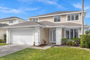 5 Bedrooms 35 Bathrooms Sunset Lakes 2943 Sv