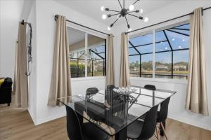 5 Bedrooms 35 Bathrooms Sunset Lakes 2943 Sv