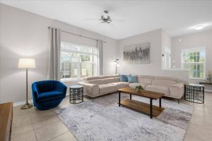 5 Bedrooms 4 Bathrooms Paradise 8980 CoP