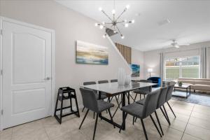 5 Bedrooms 4 Bathrooms Paradise 8980 CoP