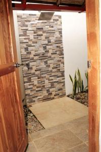 Peaceful Hillside Villa with Stunning Views