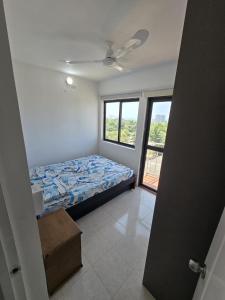 Apto familiar con piscina cerca a la playa