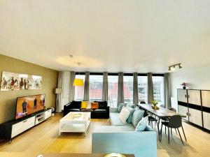 Sparkling Antwerp Penthouse near Hub