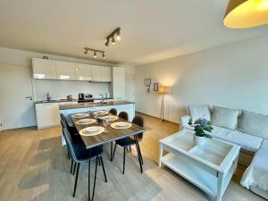Sparkling City Suite Near Diamonds