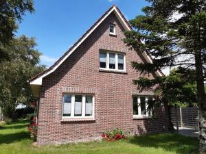 Country house country idyll with garden