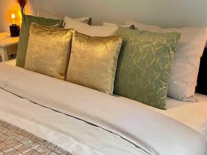 Antwerp Retreat with Kosher Kitchen