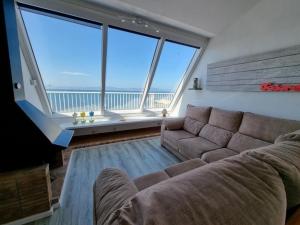 Apartamento de 3 habitaciones con terraza panorámica, cerca de la playa en LEscala - HISP-236-34