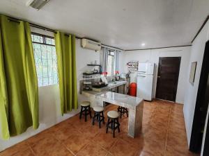 Howler Monkey Sunset House - 200 mts de la playa