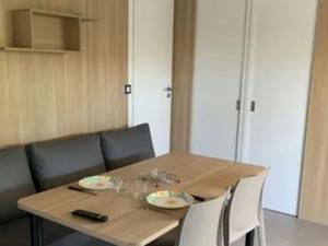 Mobil-home confortable - 6 pers. - API-1-52-2376