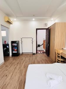 Cozy Studio with River Views in Vibrant Thao Dien R03