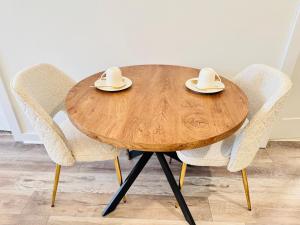 Downtown Atlanta Home Away from Home - 2