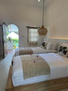 White Coconut Resort