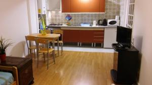 Zen Newton Apartment