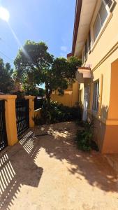 Camella House 2 Bedrooms, Swimming Pool, 5 minutes from Airport