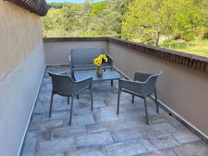 Villa Cresci con piscina Tuscan villa with pool near Sassetta thermal baths & Bolgheri Wine Route