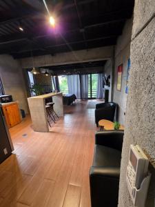 URITESS Industrial Apartament