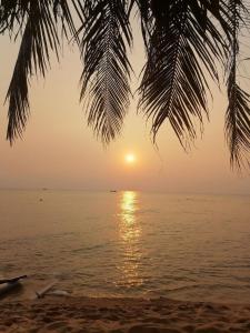 Hostel Nha Tia Near Beach Grandworld Phu Quoc