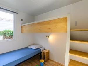 Mobil-home 3 chambres, animaux acceptés - 6 pers. - API-1-52-2544