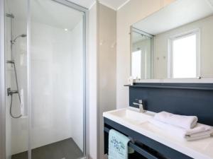 Mobil-home 3 chambres, animaux acceptés - 6 pers. - API-1-52-2544