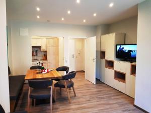 "Residenz Seeblick" 3 Balkon mit Zugang zum Garten