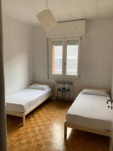 Isabella Apartments, Elegante, 100mq, 2 Bagni 2 Camere, fino a 6 Ospiti