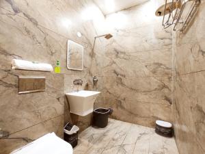 THE CASA GRAND - Premium Rooms For Corporates, Couples And Travellers