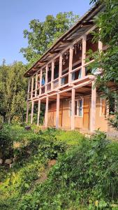 Valeria by Xtastays, Deohari, Sainj Valley, Kullu