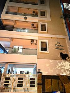 New Modern 2BHK Full Furnished in Kondapur