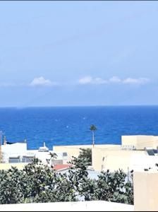 Marias comfort suite 300 metre from the sea