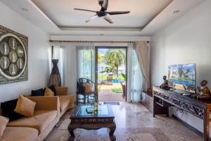 Beachfront! 2 Bedroom Apartment A3 - 110 Sqm