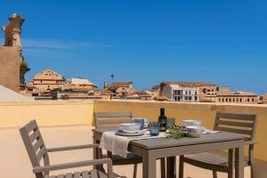 Circe Secret Rooftop, Romantic Seaview in Ortigia