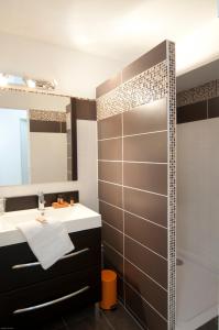 Hotels Les Bastides Saint Paul : photos des chambres