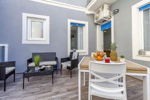 Blanche Apartments img17