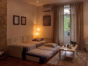 Charming Apartment 