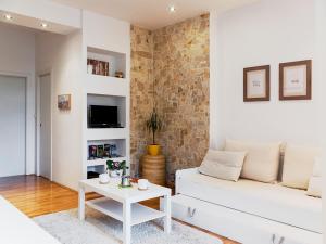 Charming Apartment 