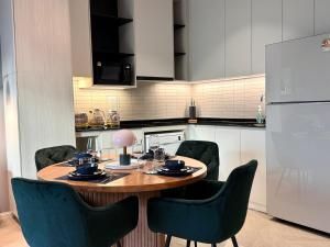 Title Legendary apartment near Bangtao Beach 1st floor