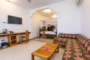 Oceanfront Stone Town Hotel with Pool & Sea View