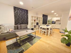 Aldrans Apartment with 3 bedrooms
