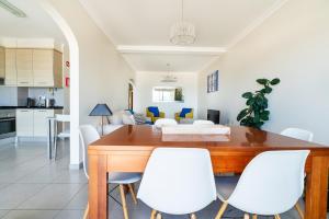 Beach Apartment by Férias com Sol