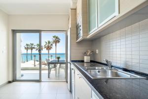Beach Apartment by Férias com Sol
