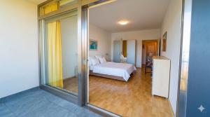 LB1 Seeblick Appartement Haus Landskron mit direktem Seezugang am Ossiachersee