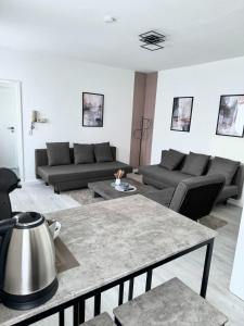 2 Zimmer Wohnung nahe Phantasialand mit Parkplatz