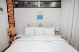 One Mile Studio - 70s style ocean escape