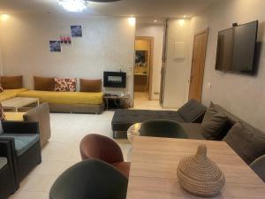 Bel appartement dans la résidence Puerto Banus a el mansouria, proche plage